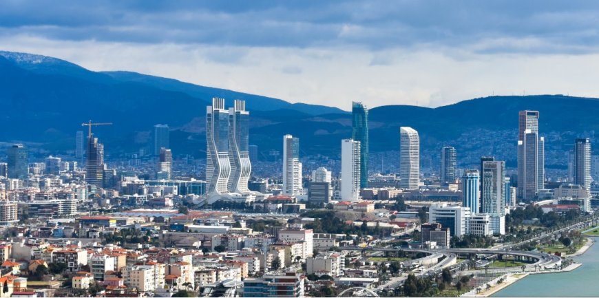 İzmir'in En İyi Özel Hastanesini Seçmek İçin Oy Verin!