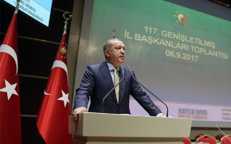 İmamoğlu’nun Başlattığı Değişim Rüzgarı AKP’yi de Etkiledi: Büyük Kentlerde İl Başkanları Değişiyor