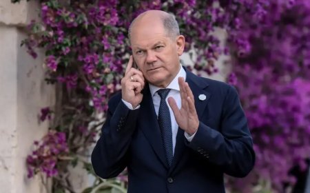 Scholz ve Putin İki Yıl Aradan Sonra İlk Kez Görüştü