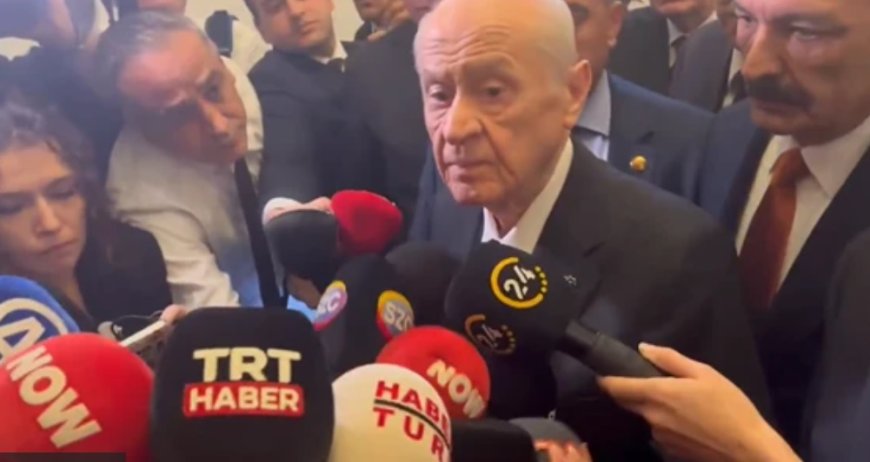 Gazeteci Hilal Köylü'nün Soru Sormasına Bahçeli'den Tepki: Basın Meslek Örgütlerinden Sert Açıklamalar