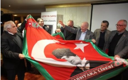 112 Yıllık Çınarın Günü: Karşıyakalılar Nostalji Yemeğinde Buluştu