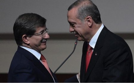 Davutoğlu'nun Siyasi Geleceği: AKP’ye Geri Dönüş Mümkün mü?
