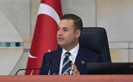 Balıkesir’de Borç Tartışması: Ahmet Akın’dan Sert Eleştiriler