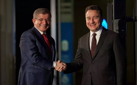 Gelecek, DEVA ve Saadet Birleşiyor: Meclis’te Yeni Grup Kuruluyor