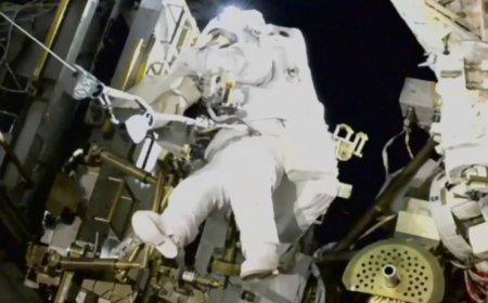 NASA Astronotu Suni Williams 7 Ay Sonra Uzay Yürüyüşüne Çıktı