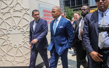 Eric Adams, Trump’tan Af Talebiyle Florida’ya Gitti
