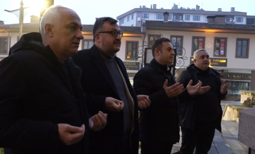 Ahmet Akın, Yeni Yılın İlk Sabahında Zağnos Paşa Camii’ndeydi