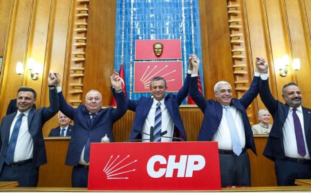 CHP'de Yeni Açılım: Sağdan Gelen Milletvekilleri ve Partinin Geleceği