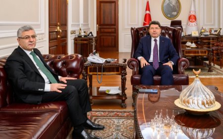 Adalet Bakanı Yılmaz Tunç, Yargıtay Cumhuriyet Başsavcısı Muhsin Şentürk ile Görüştü