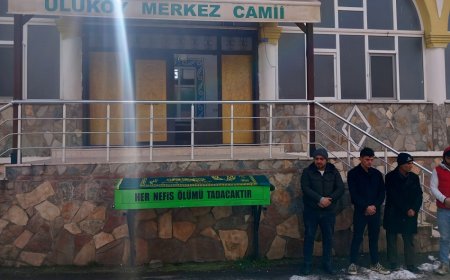Bir Garip Ölmüş Diyeler!