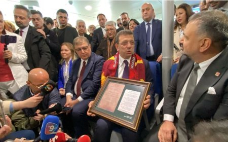 Ekrem İmamoğlu’nun İzmir Çıkarması: CHP’de Liderlik Mesajı