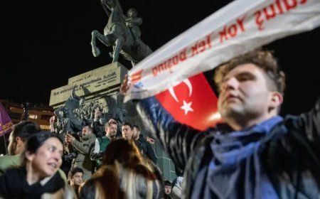 İmamoğlu Protestoları Sürüyor: Birçok Kentte Eylemler, Polisle Çatışmalar Yaşandı