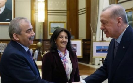 MHP’den Yeni Mesaj: Ahmet Hakan’ın Yazısı Üzerinden Bahçeli’ye Övgü