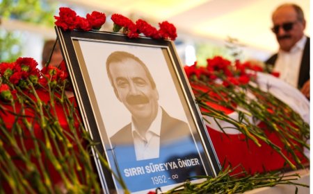 Bir Türkü Olur Gidersin Kuşların Cıvıltısında