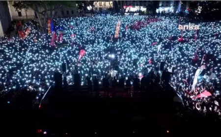 CHP'den Beyazıt'ta Tarihi Miting: 14 Milyon 800 Bin İmza ile İmamoğlu'na Destek