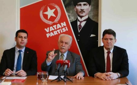 Perinçek’ten Sert Tepki: PKK Kongresi, Öcalan’ın  Bütünleşme  Çağrısına Karşı Durdu