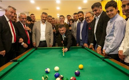 Veli Ağbaba'nın İzmir çıkarması: Güzelbahçe’de açılış, bilardo ve mesaj dolu temaslar