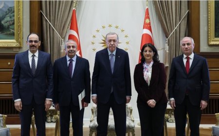 Açılım Komisyonuna Farklı Yaklaşımlar: AKP Hızlı ve Etkili Bir Yapıdan Yana