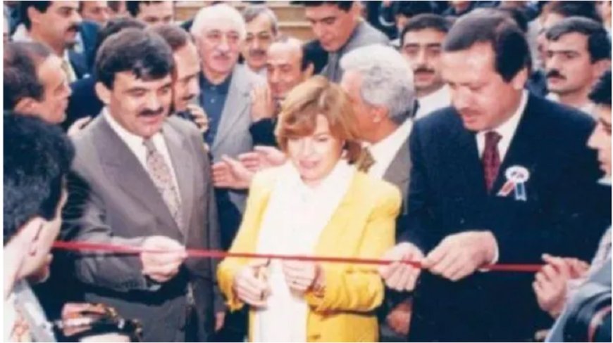 Mümtaz’er Türköne’den dikkat çeken analiz: Cemaat kendini feshederse ne olur?