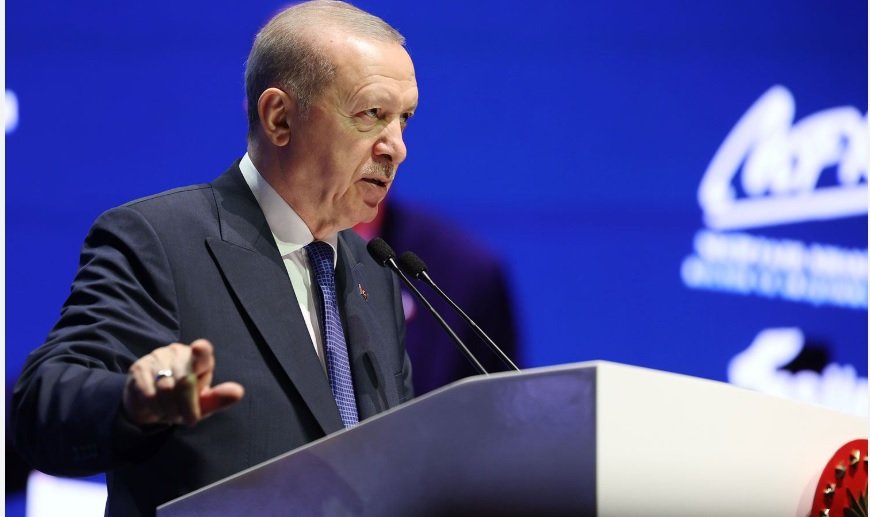 Erdoğan Adaylık Konusunu Sisli Bir Alanda Tutuyor
