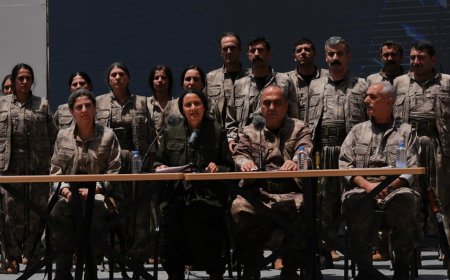 Süleymaniye'de tarihi gün: PKK silah bıraktı, yeni dönem başladı