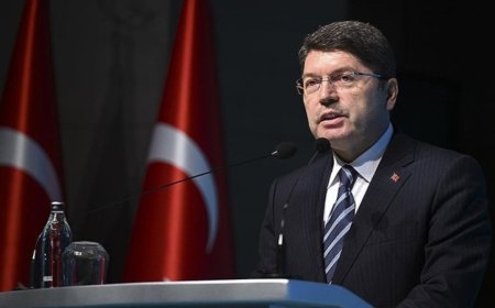 Bakan Tunç'tan cevap: PKK'lılar örgüt üyesi olarak yargılanmayacak çünkü AYM kararı var