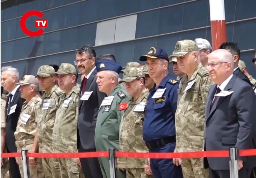 Hakkari’de 6 Şehit Asker İçin Gözyaşlarıyla Uğurlama