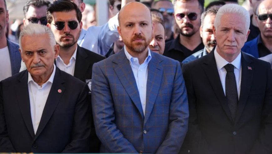 Yiğit Bulut’un Cenazesinde Dikkat Çeken An: Bilal Erdoğan, Egemen Bağış ile Tokalaşmadı
