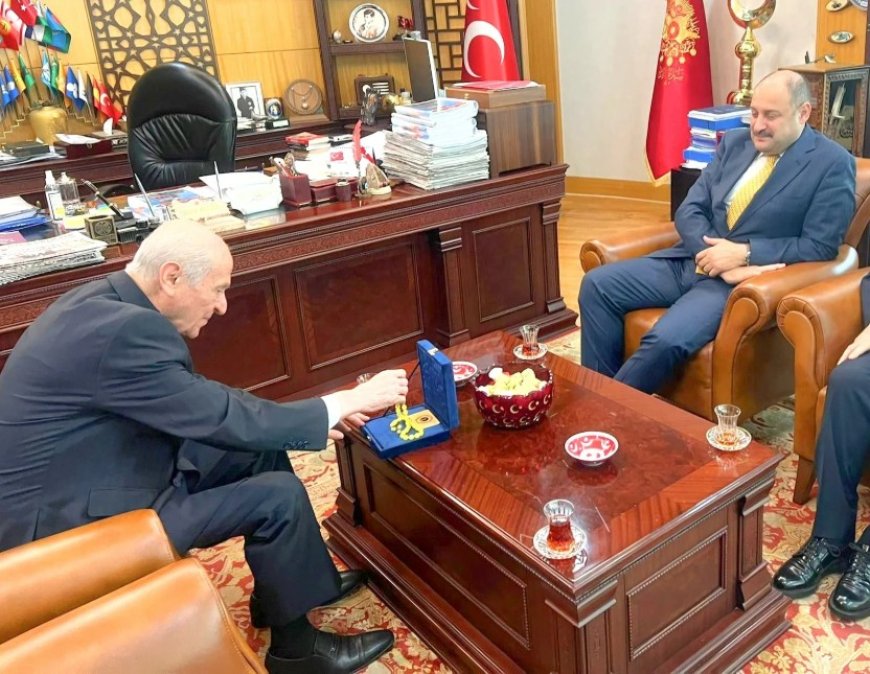 Kasım Gülpınar’dan Devlet Bahçeli’ye Sürpriz Nezaket Ziyareti