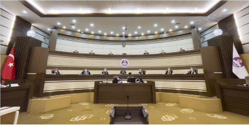 İktidar Süreç İçin Anayasa Mahkemesi'ni Hatırladı: 150 Kişi Tahliye Edildi