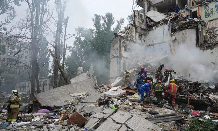 Rusya'nın Kiev'e Hava Saldırısında 31 Kişi Hayatını Kaybetti