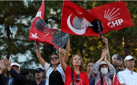 CHP’de kurultay düğümü 24 Ekim’e kaldı: Gözler 21 Eylül’deki olağanüstü kurultayda