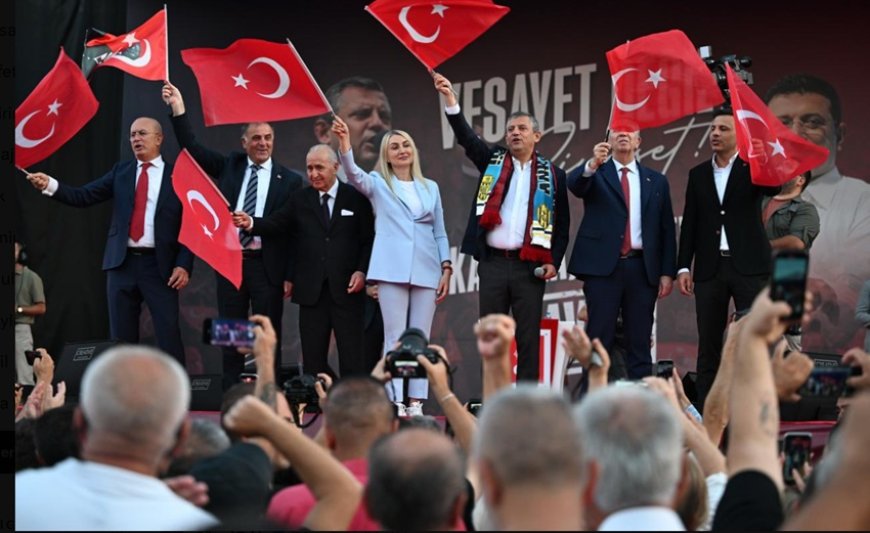 Tandoğan’da  Kayyuma Hayır  buluşması: CHP’den gövde gösterisi; Özel  Vesayet değil siyaset dedi