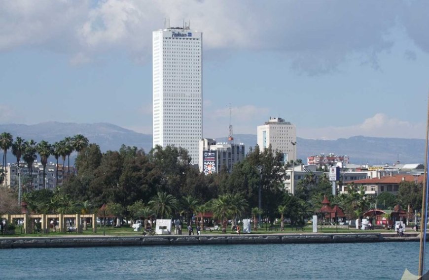 Mersin’de  Yolsuzluk  İddiası Sosyal Medyada Gündem: Yakında Haberlerde Duyacaksınız