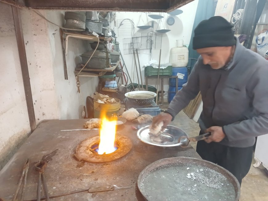 Soyadı Gibi Değerli Bir Miras: Edremit’in Son Bakır Ustası ve Unutulan Sağlık Geleneği