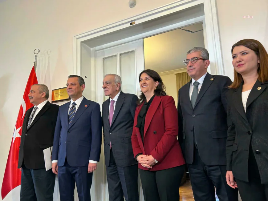 DEM Parti’den çözüm raporu: Öcalan’a özgürlük ve genel af talebi