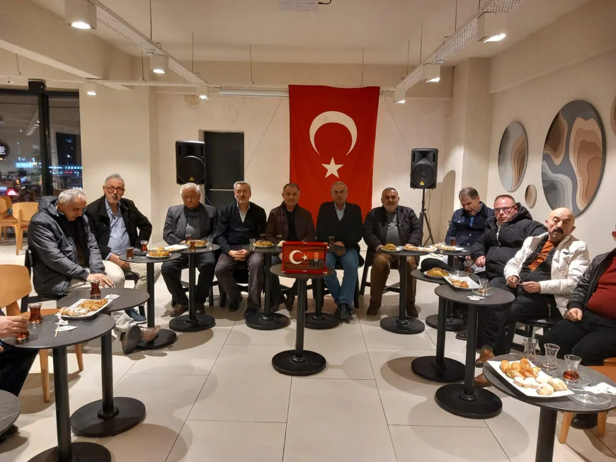 Şehitler Akın Karakuş ve Emre Albayrak dualarla anıldı: Vefa örneği