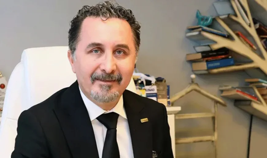 İZSİAD'da bayrak değişimi: Hüseyin Cengiz görevi Sirhan Özen'e devretti