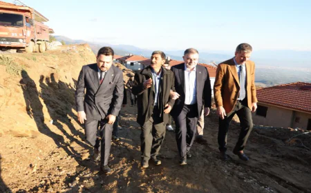 AK Partili Bilal Saygılı Ödemiş’teki dev yatırımları inceledi