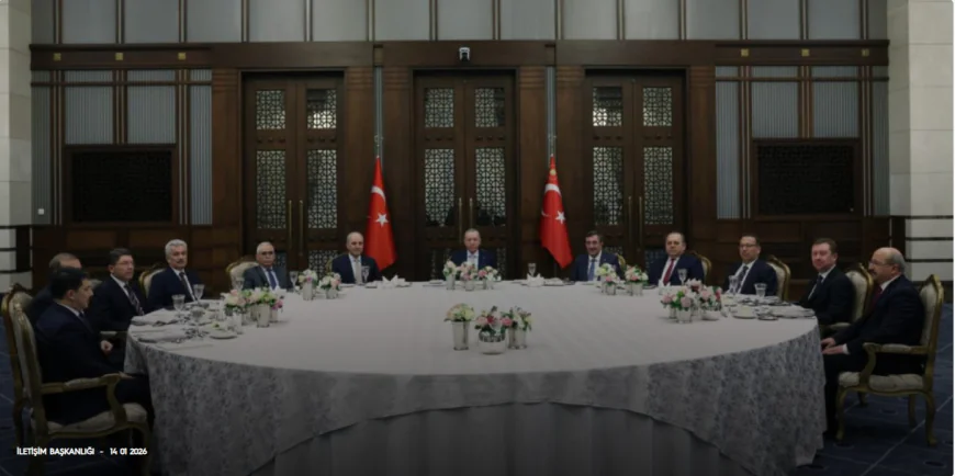 Erdoğan, kuvvetler ayrılığı temsilcileriyle Külliye'de buluştu