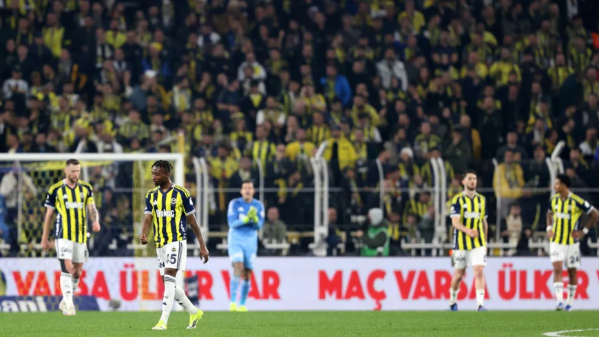 Fenerbahçe evinde Göztepe ile berabere kaldı: Zirve yolunda yara