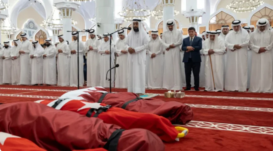 Katar'da şehitlere tabutsuz veda: Cenazeler neden yere konuldu