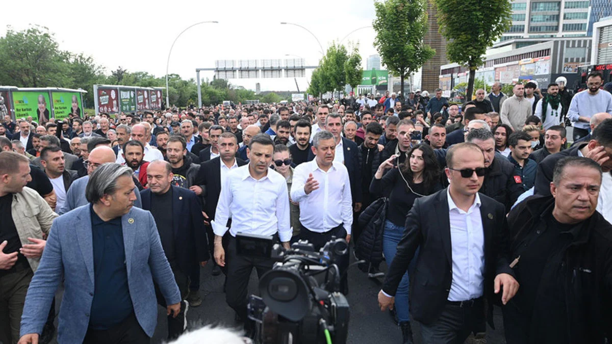 CHP’de iç çekişme büyüyor: Milletin gündemi geride kaldı