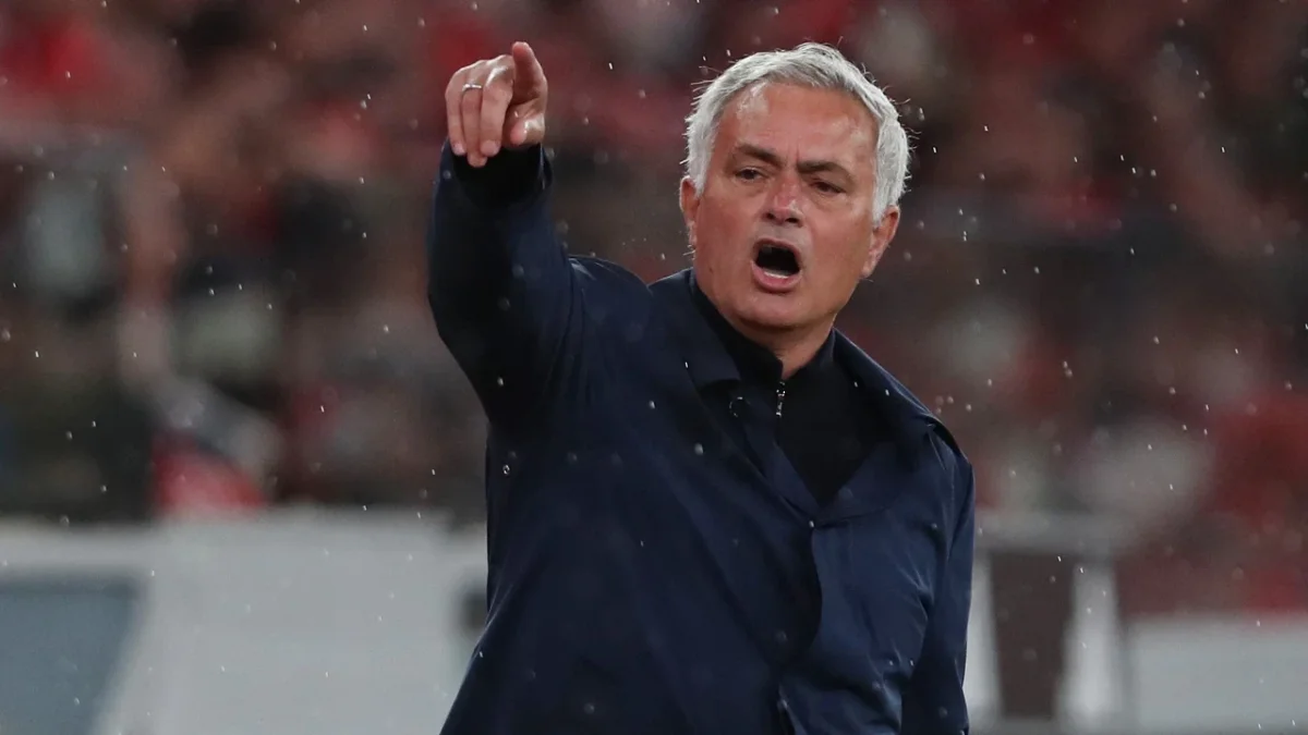 Jose Mourinho Benfica’dan teklif aldığını açıkladı