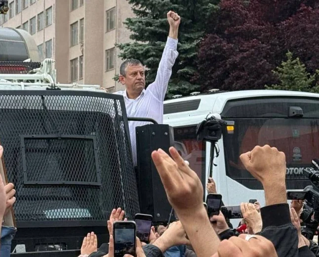 CHP’de iç çekişme büyüyor: Milletin gündemi geride kaldı