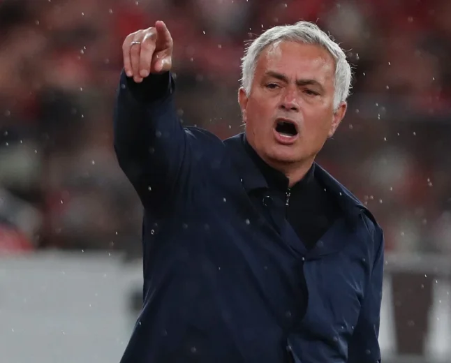 Jose Mourinho Benfica’dan teklif aldığını açıkladı