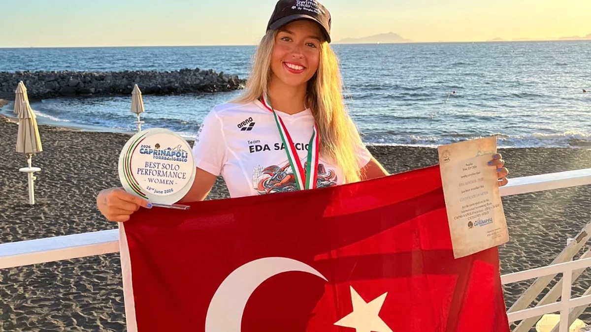 Eda Savcıgil Capri–Napoli parkurunu solo geçen ilk Türk oldu