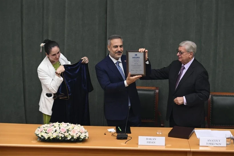 Hakan Fidan’a MGIMO’dan fahri doktora, Putin’den Kazan kabulü