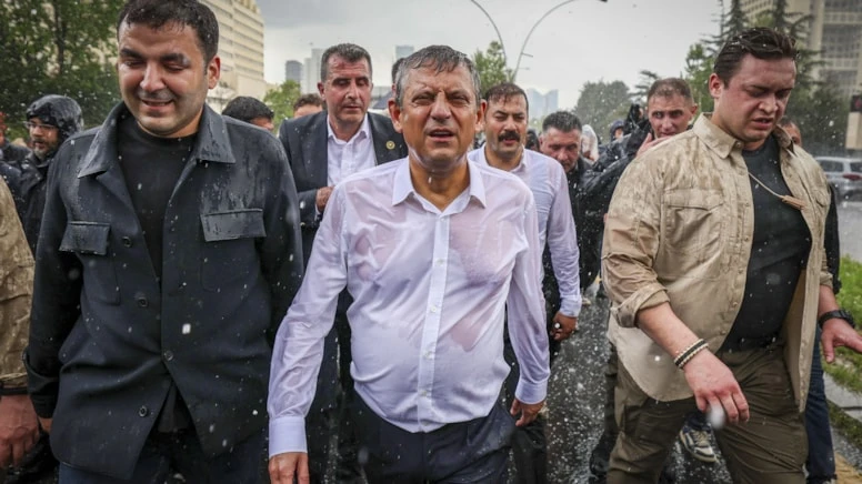 Özgür Özel’in yeni parti rotası: ‘Yürüyüş’ adı kulislerde öne çıktı