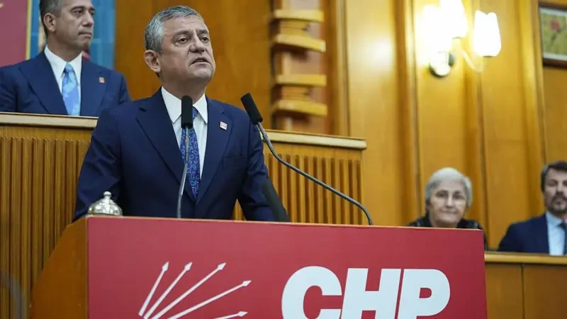 CHP’de yeni parti formülü masada: Özel’i bekleyen siyasi riskler